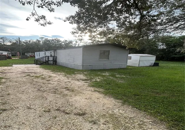 Photo 2 of Manufactured home for sale at 3303 Parlow Ave, Spring Hill, FL 34606 | MLS# TB8551287 | Listing updated on 2026-09-24