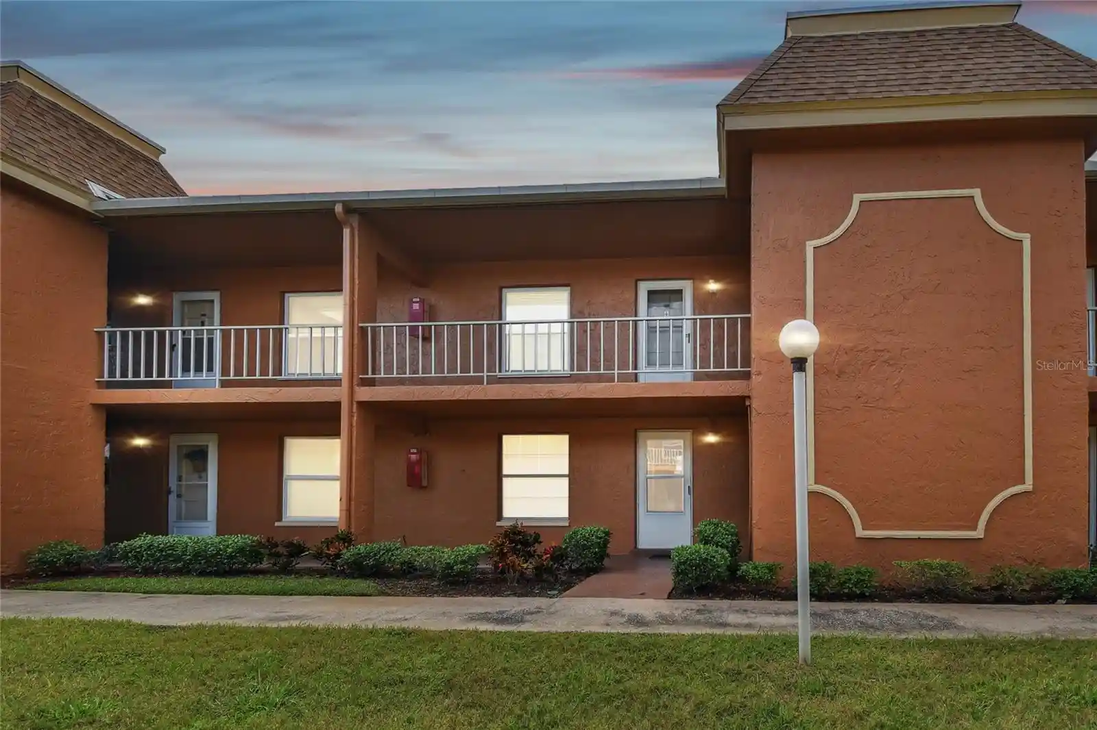 Listing Photo 1 - Condo for sale in 12760 Indian Rocks Rd located at 12760 Indian Rocks Rd, Largo, FL 33774 - Unit #910