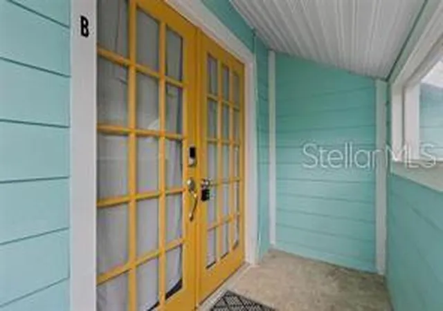 Photo 3 of House for sale at 623 Mound Park Way S, Saint Petersburg, FL 33701 | MLS# TB8551289 | Listing updated on 2026-09-23