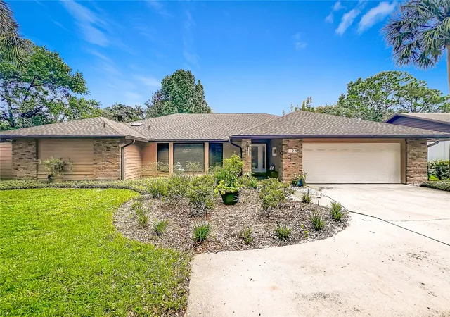 Photo 1 of Single family home for sale at 124 Trafalgar Pl, Longwood, FL 32779 | MLS# O6444056 | Listing updated on 2026-10-01