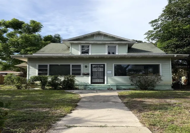 Photo 1 of Single family home for sale at 1708 12th Avenue W, Bradenton, FL 34205 | MLS# A4707090 | Listing updated on 2026-09-23