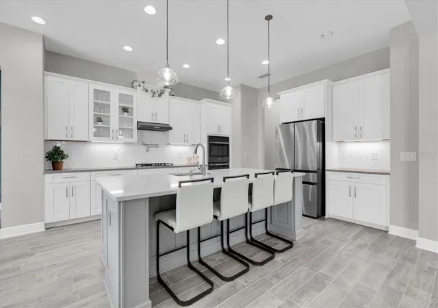 Photo 3 of Single family home for sale at 12813 Berrypick Trl, Odessa, FL 33556 | MLS# W7889742 | Listing updated on 2026-09-25