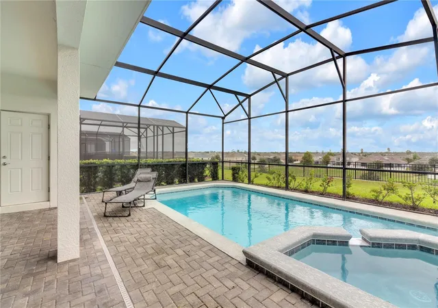 Photo 2 of Single family home for sale at 1707 Kona Ln, Davenport, FL 33897 | MLS# O6444064 | Listing updated on 2026-10-07