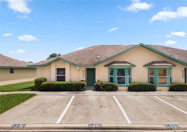 Photo 1 of Townhouse for sale at 3200 Villa Way Cir, Saint Cloud, FL 34769 | MLS# O6444065 | Listing updated on 2026-09-23