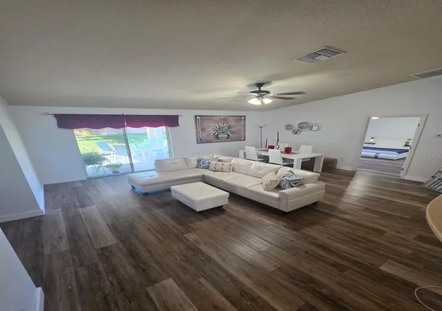 Photo 4 of Single family home for sale at 3031 NE 25th Street, Ocala, FL 34470 | MLS# OM732742 | Listing updated on 2026-09-23