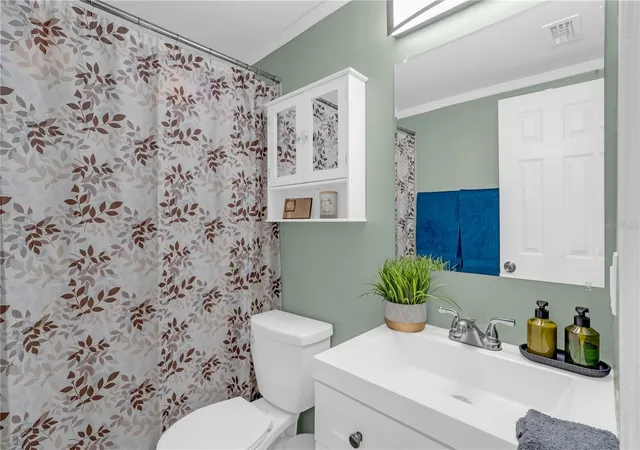 Photo 4 of Single family home for sale at 1400 Jennings Dr, Holiday, FL 34690 | MLS# TB8551298 | Listing updated on 2026-09-24
