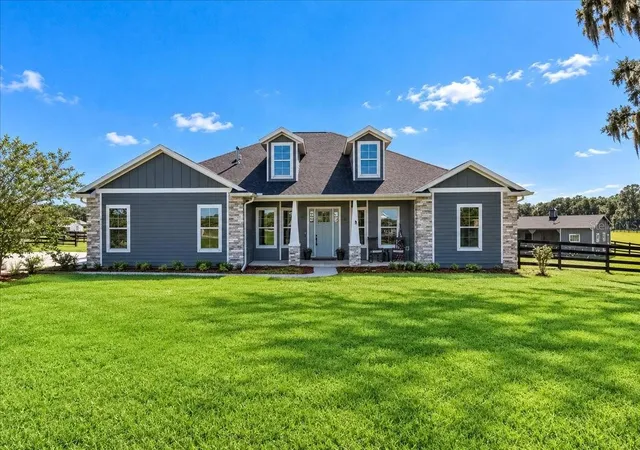 Photo 1 of Single family home for sale at 7137 NE 25th Avenue Rd, Ocala, FL 34479 | MLS# OM732743 | Listing updated on 2026-09-24