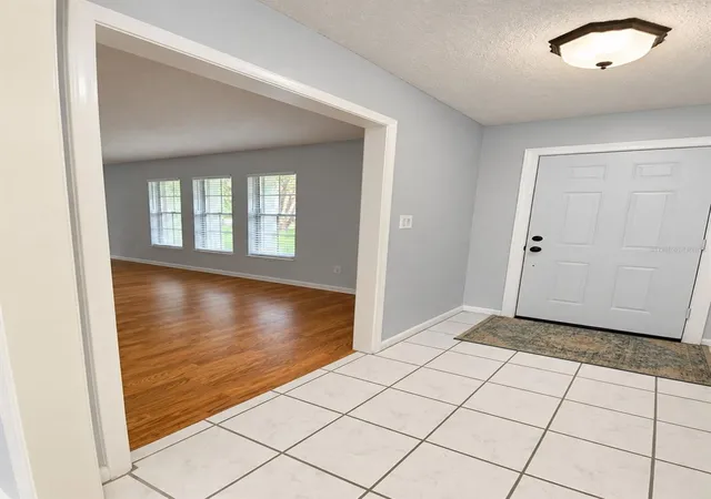 Photo 4 of Single family home for sale at 858 Mosshart Ln, Orlando, FL 32825 | MLS# O6444068 | Listing updated on 2026-10-16