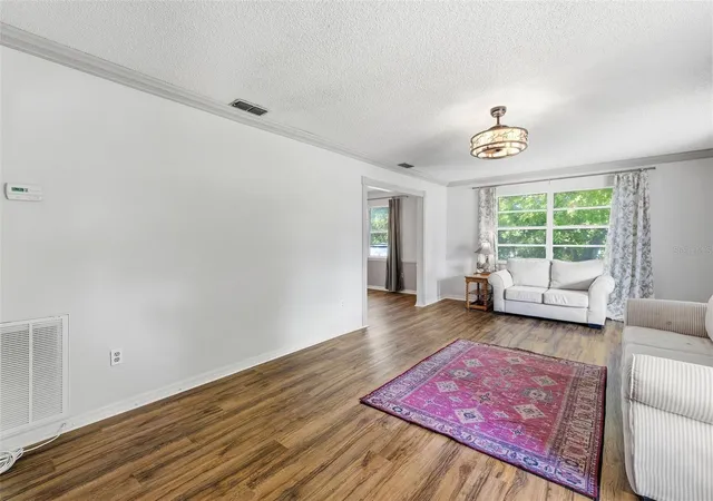 Photo 4 of Single family home for sale at 1304 Treetop Dr, Palm Harbor, FL 34683 | MLS# TB8551304 | Listing updated on 2026-10-08
