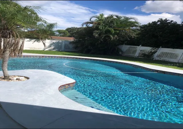 Photo 3 of Single family home for sale at 2225 Jaffa Pl, Clearwater, FL 33764 | MLS# TB8551305 | Listing updated on 2026-09-23