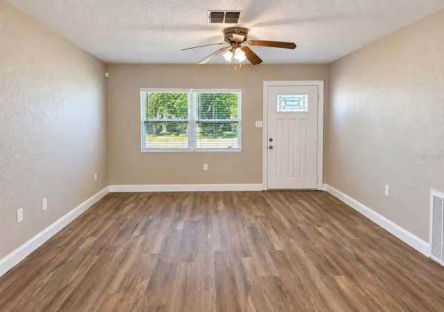 Photo 3 of Single family home for sale at 4280 70th Avenue N, Pinellas Park, FL 33781 | MLS# TB8551306 | Listing updated on 2026-10-09