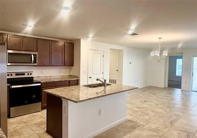 Photo 3 of Single family home for sale at 5632 Maddie Dr, Haines City, FL 33844 | MLS# S5158124 | Listing updated on 2026-10-02