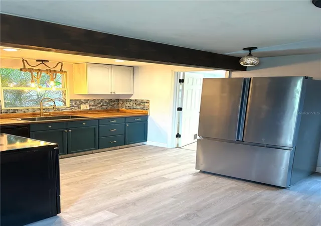 Photo 4 of Single family home for sale at 10123 115th Avenue, Largo, FL 33773 | MLS# TB8551311 | Listing updated on 2026-09-25