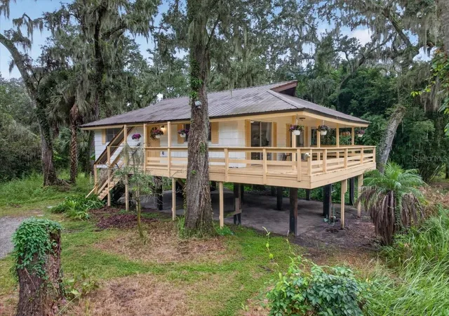 Photo 3 of Single family home for sale at 4417 River Dr, Valrico, FL 33596 | MLS# TB8551313 | Listing updated on 2026-09-24