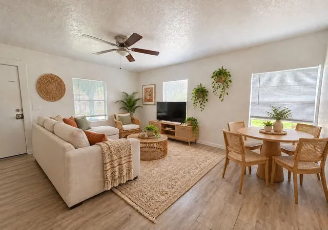 Photo 2 of Single family home for sale at 905 Nicholson St, Clearwater, FL 33755 | MLS# G5118154 | Listing updated on 2026-09-23