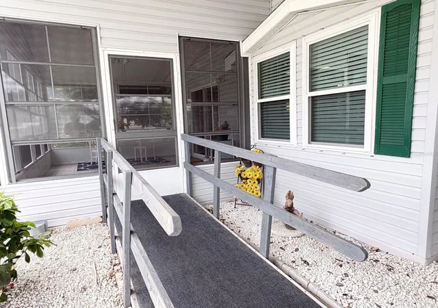 Photo 4 of Manufactured home for sale at 809 Starboard Ave, Edgewater, FL 32141 | MLS# O6444084 | Listing updated on 2026-10-06