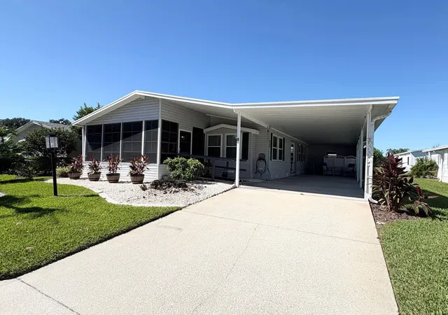 Photo 3 of Manufactured home for sale at 809 Starboard Ave, Edgewater, FL 32141 | MLS# O6444084 | Listing updated on 2026-10-06