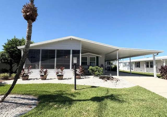 Photo 3 of Manufactured home for sale at 809 Starboard Ave, Edgewater, FL 32141 | MLS# O6444084 | Listing updated on 2026-10-06