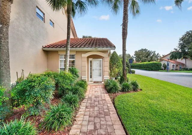 Photo 2 of Condo for sale at 5310 Bowline Ct #1, Oxford, FL 34484 | MLS# G5118155 | Listing updated on 2026-09-24