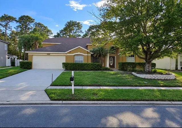 Photo 1 of Single family home for sale at 1559 Maidencane Loop, Oviedo, FL 32765 | MLS# S5158131 | Listing updated on 2026-09-24