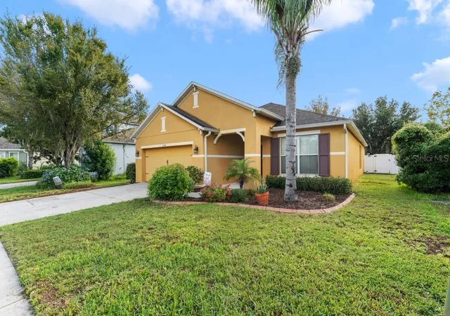 Photo 3 of Single family home for sale at 23036 Wood Violet Ct, Land O Lakes, FL 34639 | MLS# TB8551333 | Listing updated on 2026-09-25
