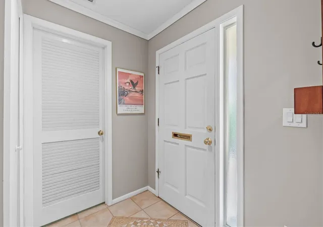 Photo 4 of House for sale at 1 Windrush Bay Dr, Tarpon Springs, FL 34689 | MLS# TB8551335 | Listing updated on 2026-10-05