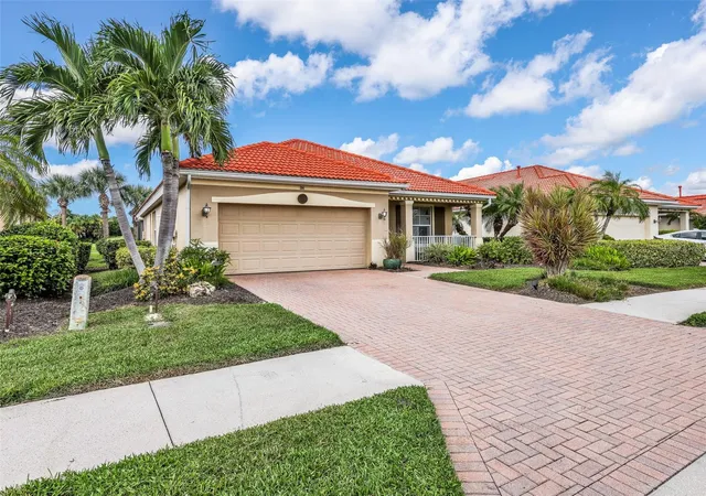 Photo 3 of Sale Pending at 194 Treviso Ct, North Venice, FL 34275 | MLS# A4707100 | Listing updated on 2026-10-06