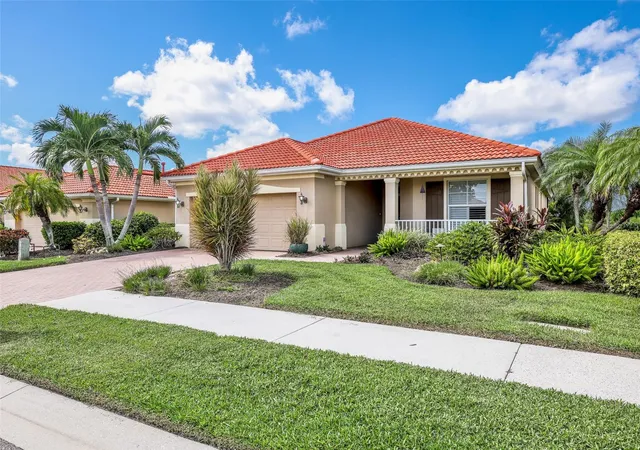 Photo 3 of Sale Pending at 194 Treviso Ct, North Venice, FL 34275 | MLS# A4707100 | Listing updated on 2026-10-06