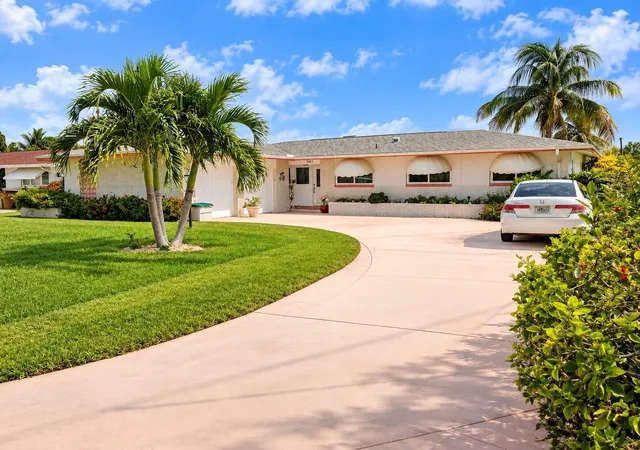 Single family home for sale at 5163 Sunnybrook Ct, CAPE CORAL, FL 33904 | MLS# TB8551346