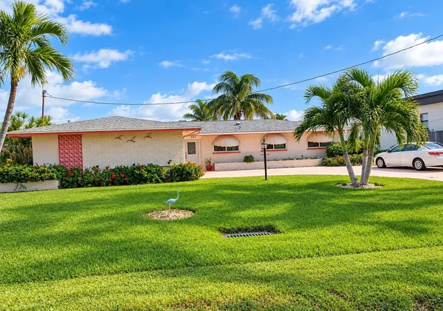 Photo 1 of Single family home for sale at 5163 Sunnybrook Ct, Cape Coral, FL 33904 | MLS# TB8551346 | Listing updated on 2026-09-24