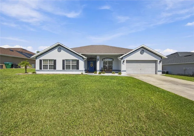 Single family home for sale at 6875 SE 11th Place, OCALA, FL 34472 | MLS# OM732749