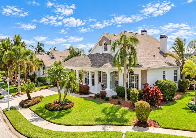 Photo 2 of Single family home for sale at 4716 Starboard Dr, Bradenton, FL 34208 | MLS# A4707104 | Listing updated on 2026-10-11