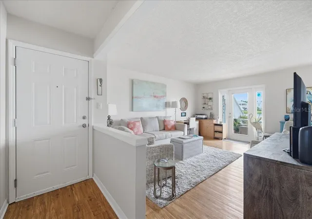 Photo 3 of Condo for sale at 111 Seahorse Dr Se #B, Saint Petersburg, FL 33705 | MLS# TB8551351 | Listing updated on 2026-10-09