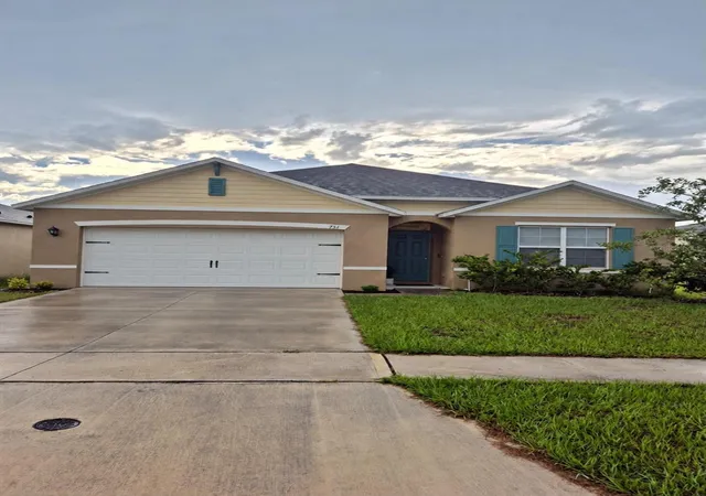 Photo 1 of Single family home for sale at 751 Grove St, Winter Haven, FL 33881 | MLS# TB8551355 | Listing updated on 2026-09-26