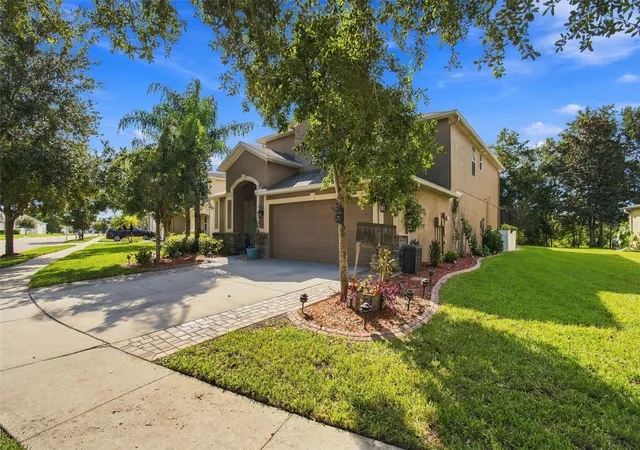 Photo 3 of Single family home for sale at 12623 Drakefield Dr, Spring Hill, FL 34610 | MLS# TB8551359 | Listing updated on 2026-09-29