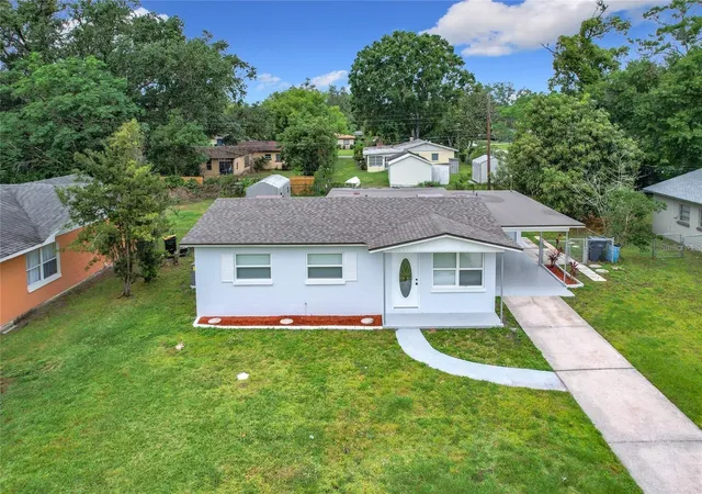 Photo 3 of Single family home for sale at 1412 Long St, Lakeland, FL 33801 | MLS# L4965271 | Listing updated on 2026-09-26
