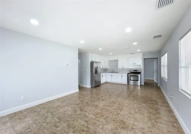 Photo 4 of Single family home for sale at 1412 Long St, Lakeland, FL 33801 | MLS# L4965271 | Listing updated on 2026-09-26