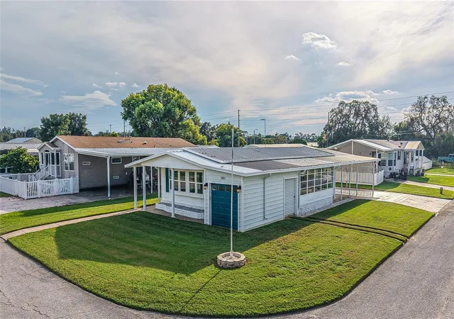 Photo 3 of Manufactured home for sale at 5421 Mohawk St, Zephyrhills, FL 33542 | MLS# TB8551368 | Listing updated on 2026-10-02