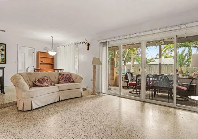 Photo 4 of Single family home for sale at 2818 Ambergate Rd, Winter Park, FL 32792 | MLS# O6444112 | Listing updated on 2026-09-25