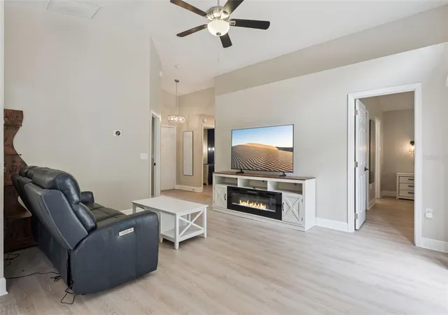 Photo 4 of Single family home for sale at 11460 Brown Quail Ct, Orlando, FL 32817 | MLS# O6444114 | Listing updated on 2026-09-25