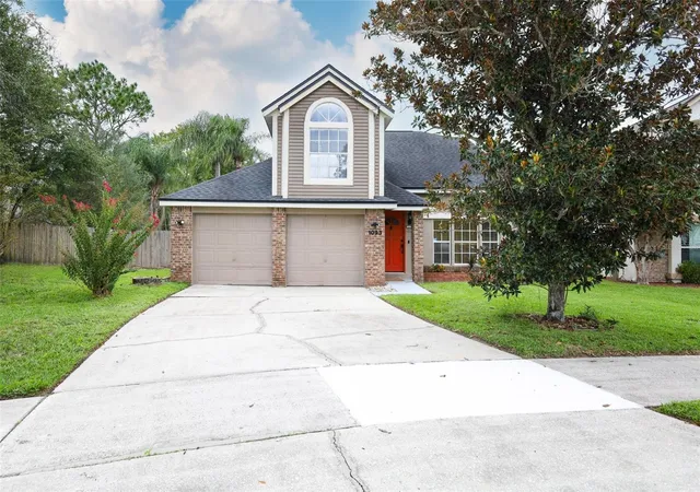 Photo 2 of Single family home for sale at 1093 Kelly Crk Cir, Oviedo, FL 32765 | MLS# O6444117 | Listing updated on 2026-10-06