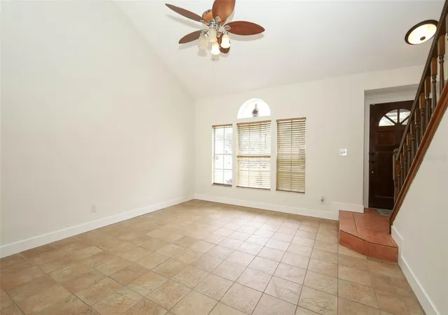 Photo 4 of Single family home for sale at 1093 Kelly Crk Cir, Oviedo, FL 32765 | MLS# O6444117 | Listing updated on 2026-10-06
