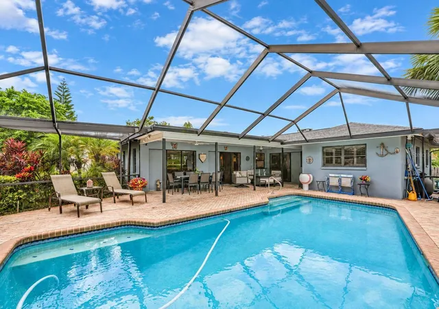 Photo 1 of Single family home for sale at 1570 Fife Ct, Dunedin, FL 34698 | MLS# TB8551371 | Listing updated on 2026-09-24
