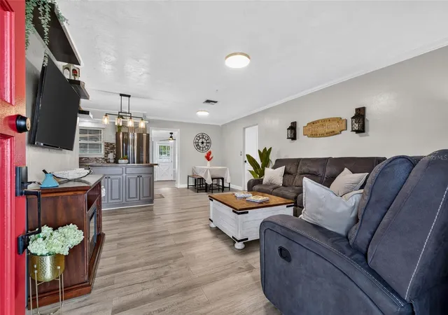 Photo 4 of Single family home for sale at 11048 116th Street, Largo, FL 33778 | MLS# TB8551372 | Listing updated on 2026-10-04