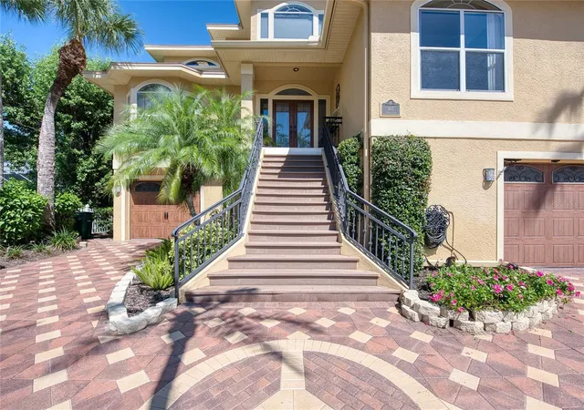 Photo 3 of Single family home for sale at 103 Royal Ct, Safety Harbor, FL 34695 | MLS# TB8551374 | Listing updated on 2026-10-02