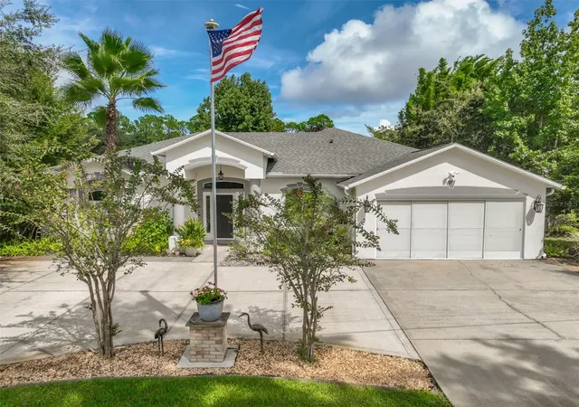 Photo 1 of Single family home for sale at 1 Pillory Ln, Palm Coast, FL 32164 | MLS# FC321644 | Listing updated on 2026-10-03