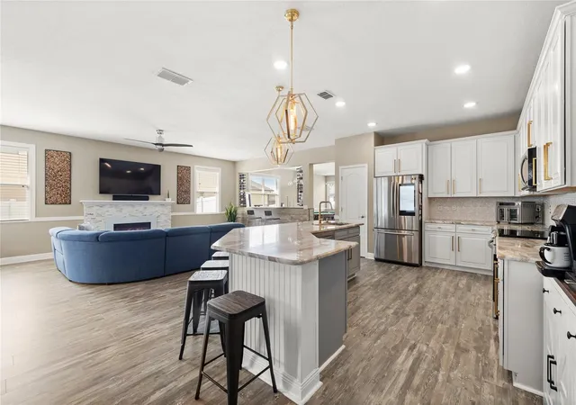 Photo 2 of Single family home for sale at 745 Cascading Crk Ln, Winter Garden, FL 34787 | MLS# O6444131 | Listing updated on 2026-10-04