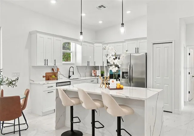 Photo 3 of Single family home for sale at 2467 Myakka Dr, Orlando, FL 32839 | MLS# S5158148 | Listing updated on 2026-10-08