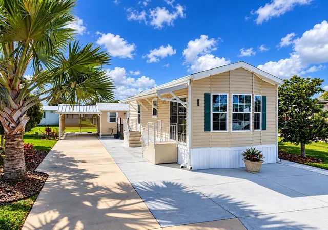 Photo 1 of Manufactured home for sale at 5049 Shore Line Dr, Polk City, FL 33868 | MLS# P4939978 | Listing updated on 2026-10-10
