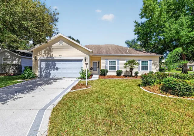 Single family home for sale at 3916 Manor Oaks Ct, LEESBURG, FL 34748 | MLS# G5118162
